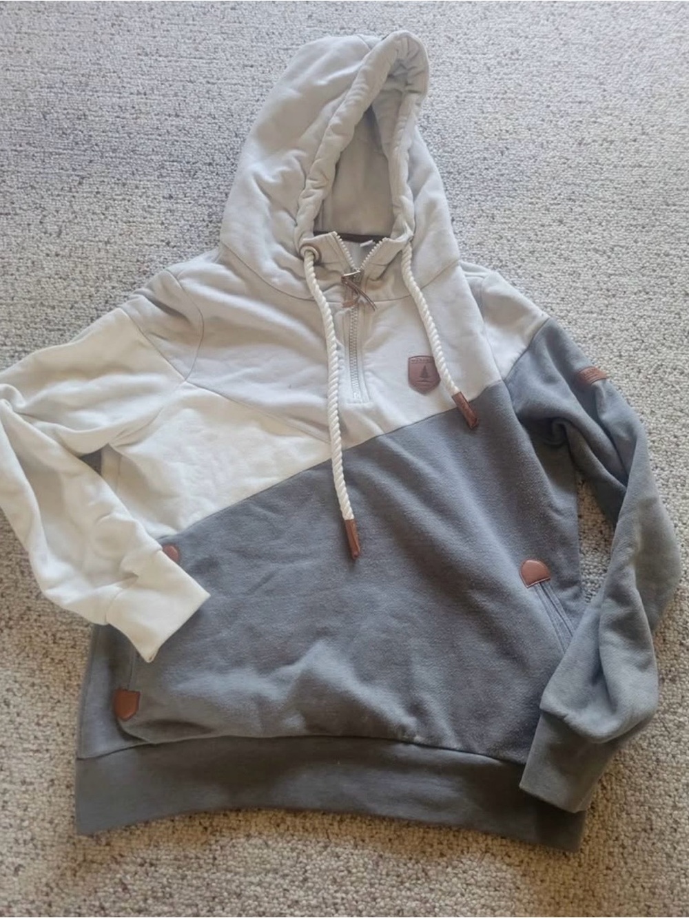 Ladies Wanakome Half zip hoodie